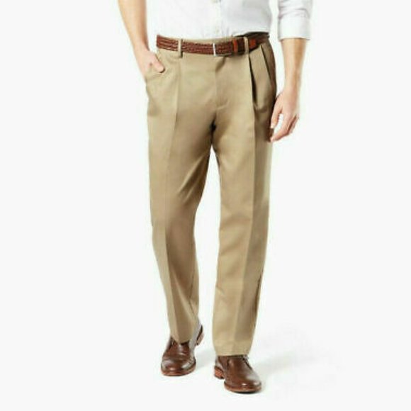 Dockers Iron-Free D3 Classic-Fit Pleated Cuffed Pants, Size W30 X L32 - Picture 1 of 2